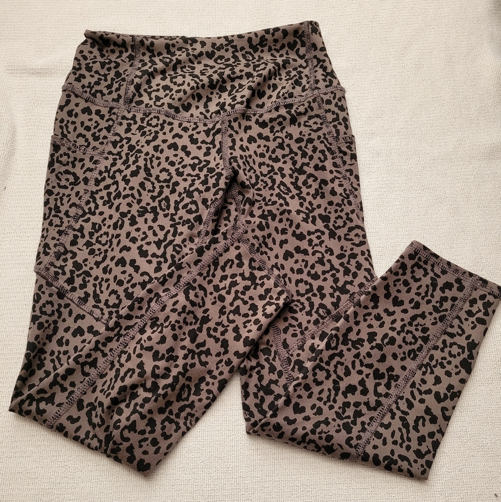 Leopard Print Leggings! Size S